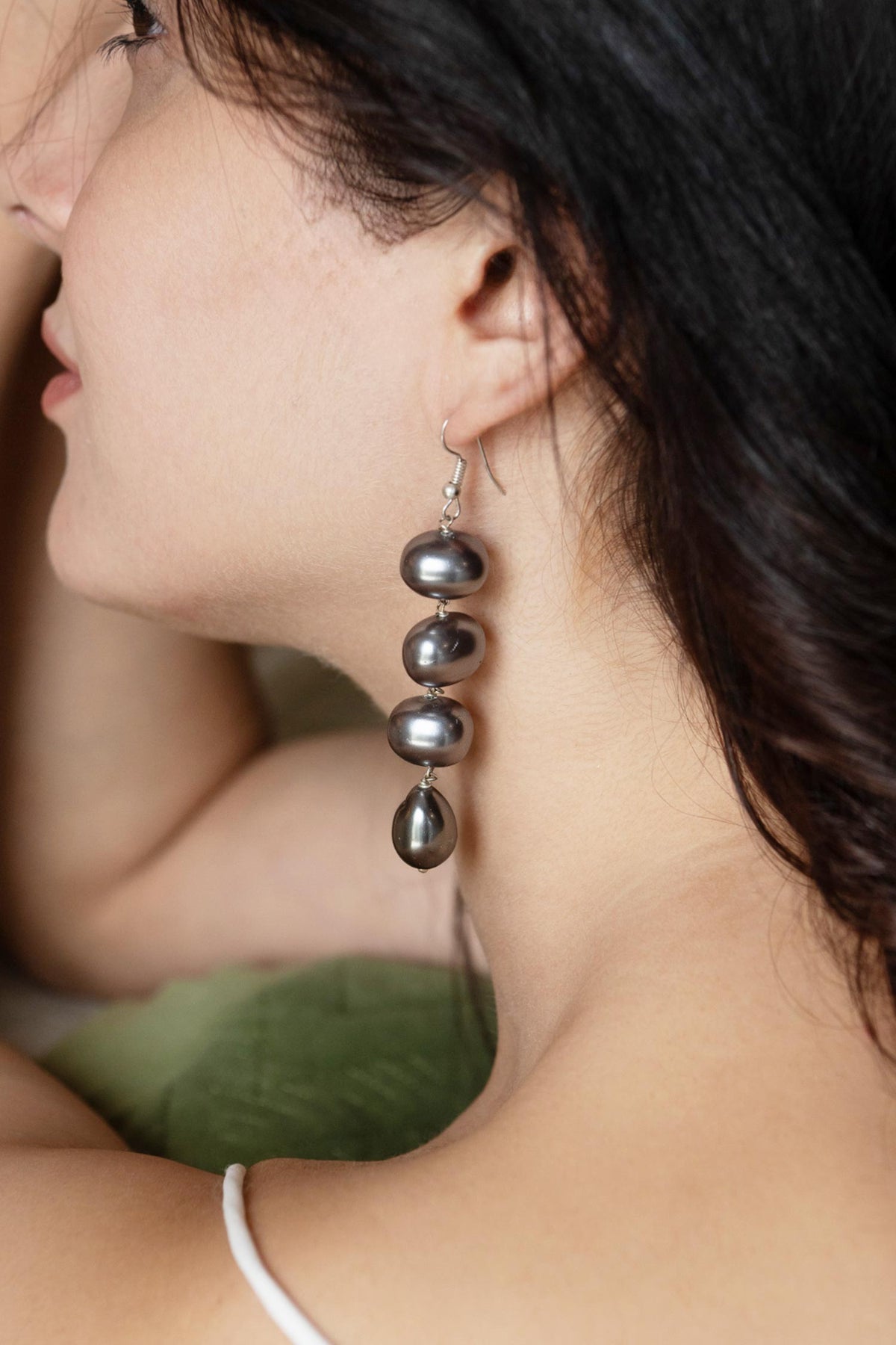 Flickery Droplet Pearl Danglers 
