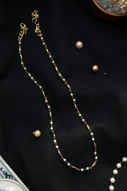 Embellished String Necklace 