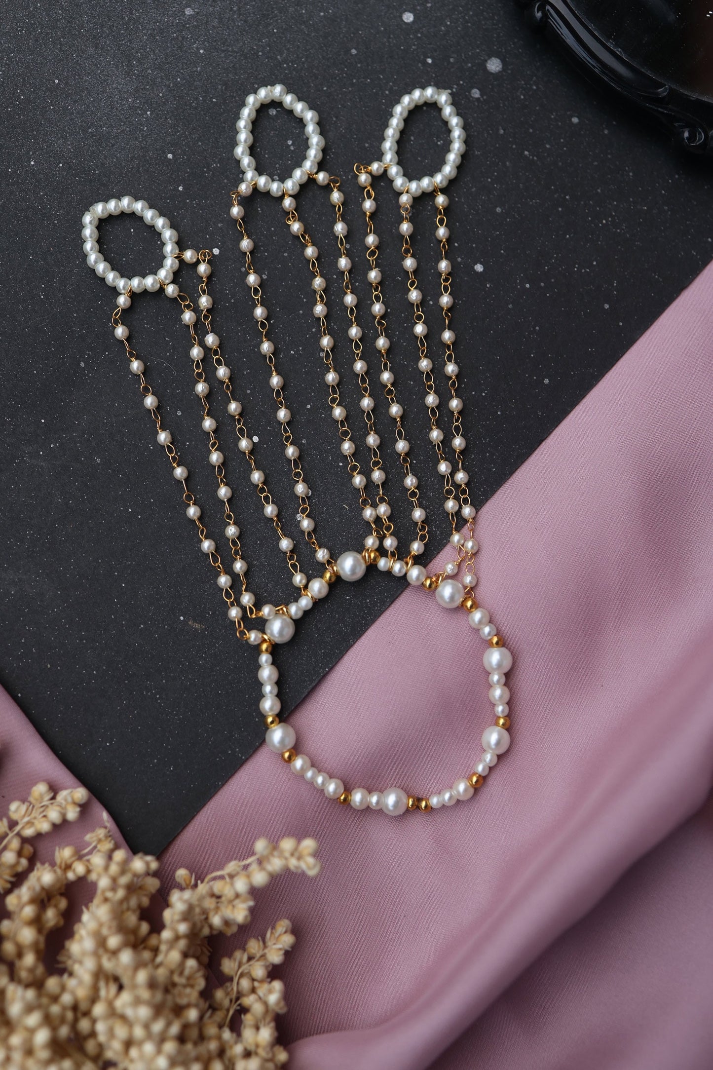 Embellished Haathphool 