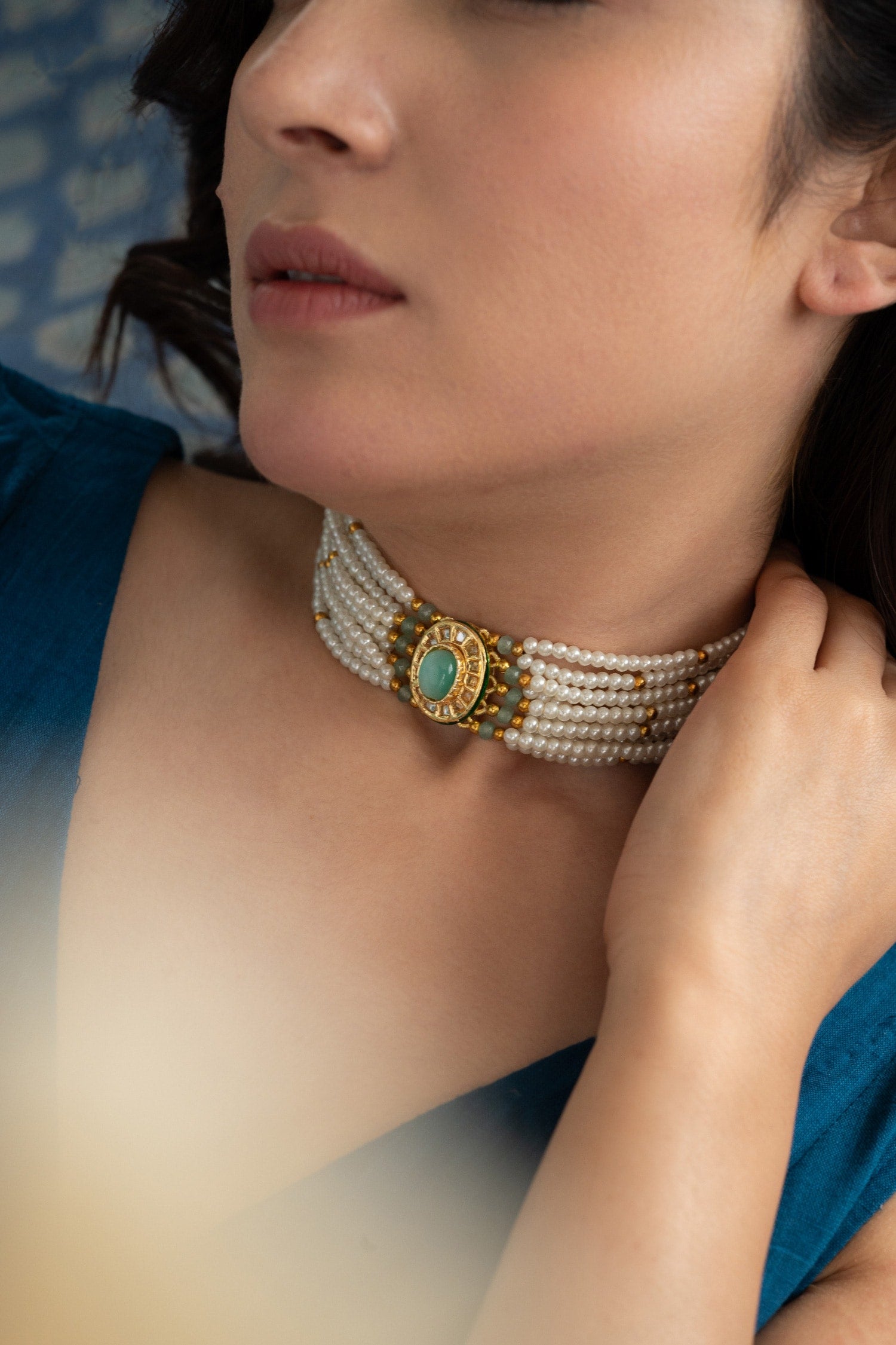 Onyx Kundan Studded Shell Pearl Choker 