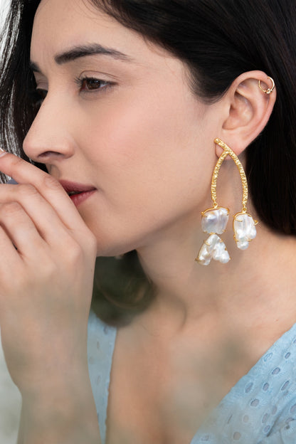 Baroque Pearl Textured Earrings 