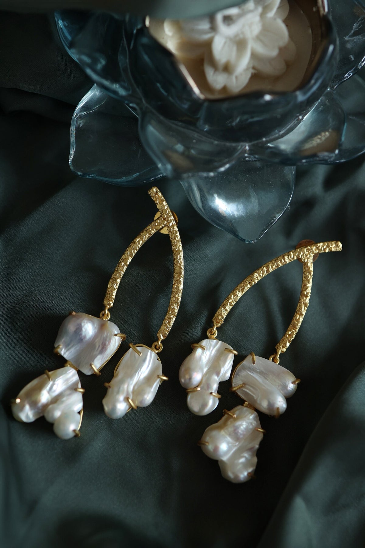 Baroque Pearl Textured Earrings 
