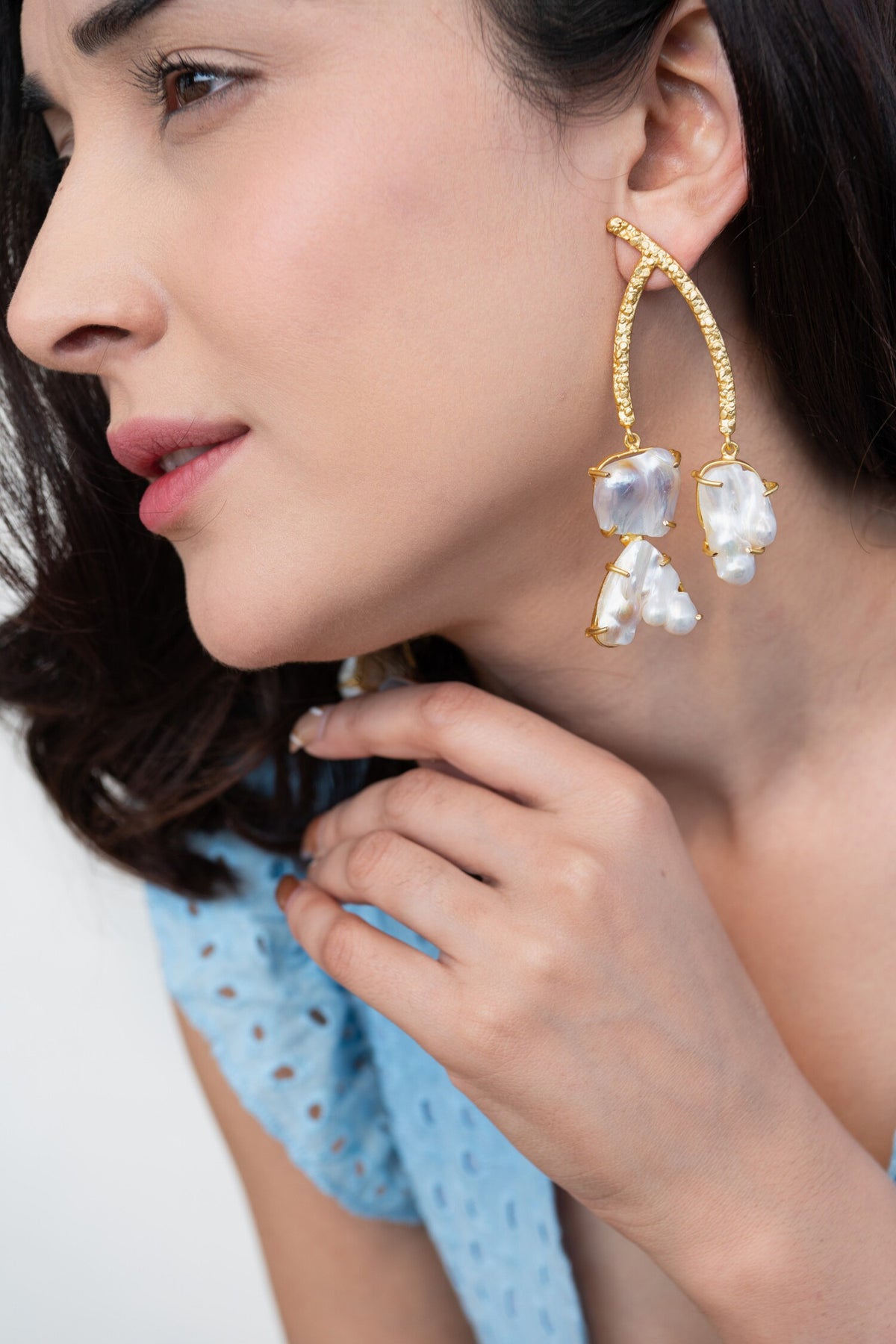 Baroque Pearl Textured Earrings 