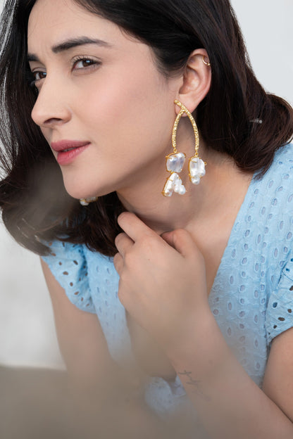Baroque Pearl Textured Earrings 