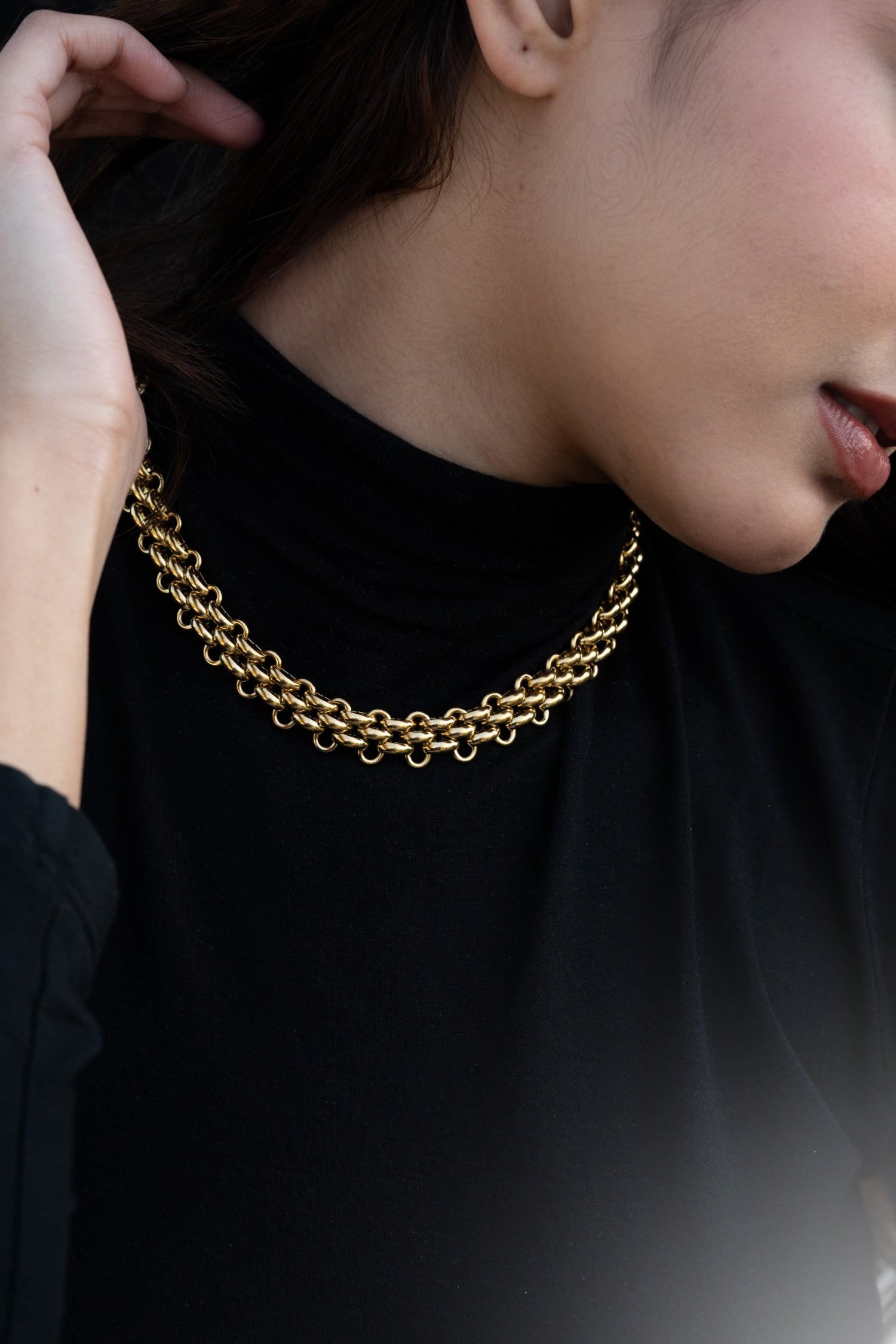 Interwoven Loop Necklace 