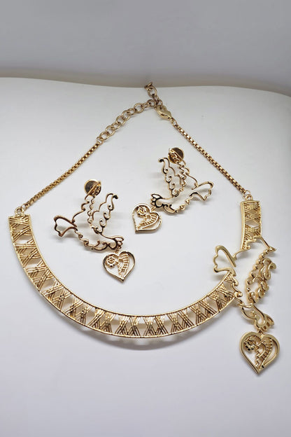 Heart Handle Carved Necklace Set 
