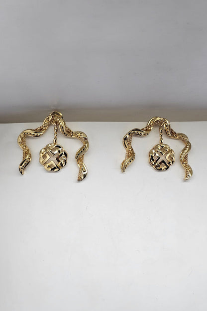Roller Stone Embellished Earrings 