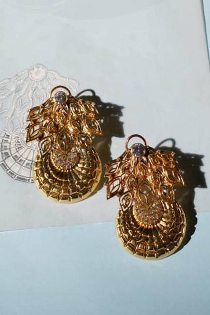 Wander Stone Embellished Earrings 
