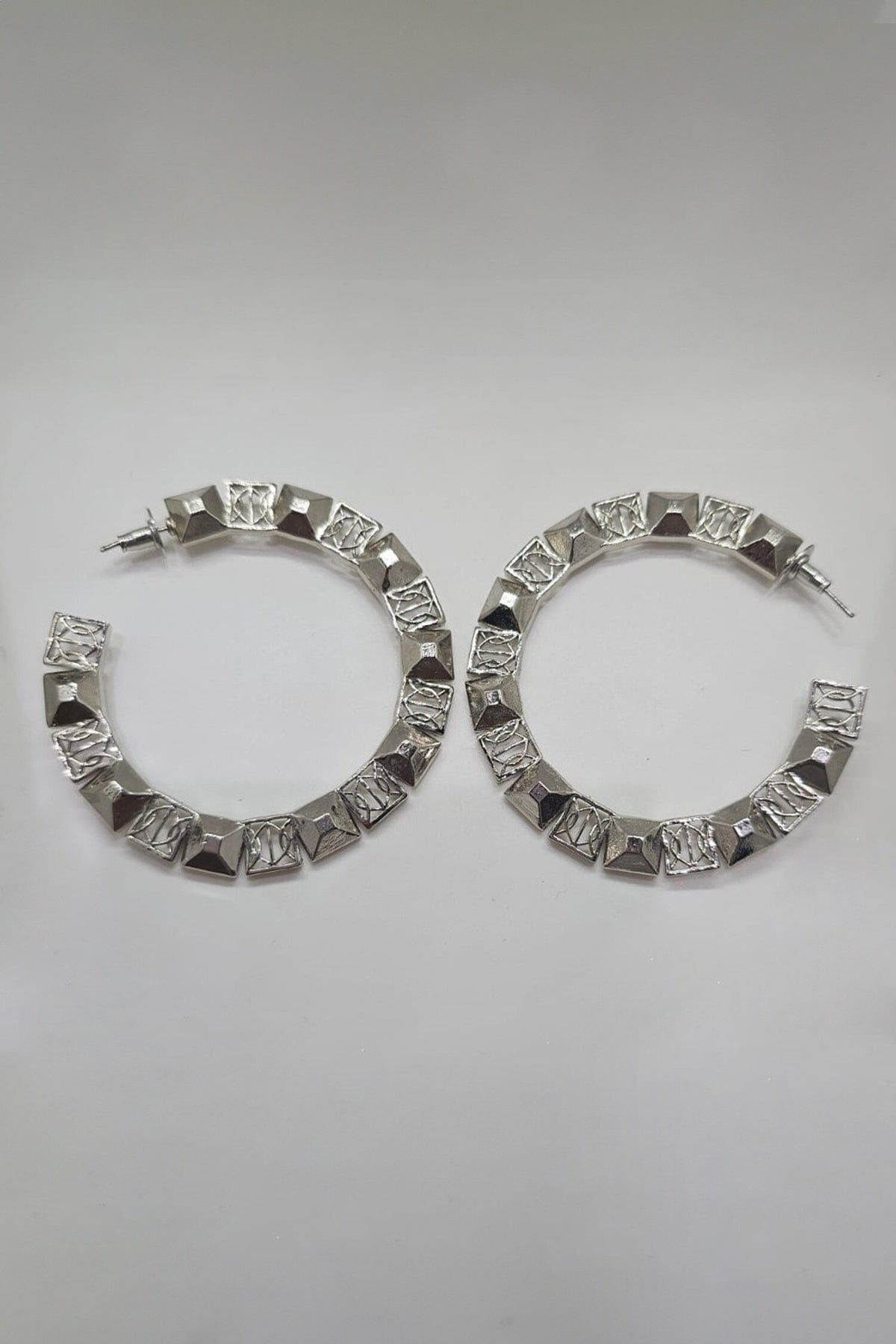 Textured Spaced Hoops 