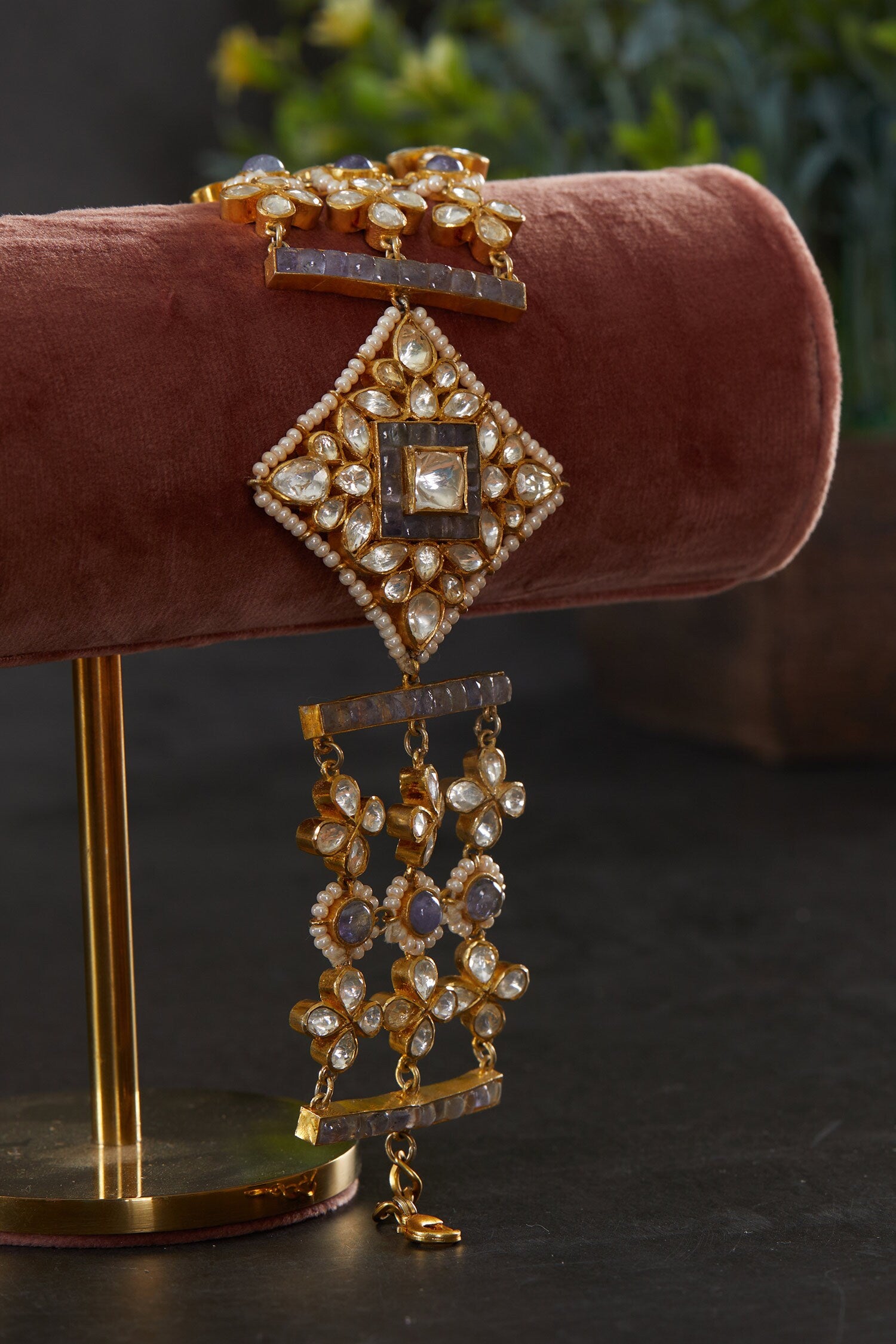 Polki Embellished Diamond Motif Bracelet 
