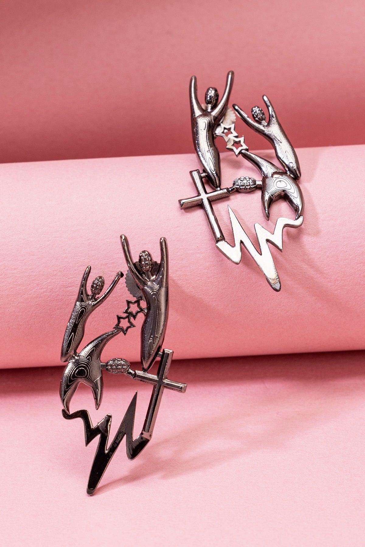 La Croix Textured Detail Stud Earrings 