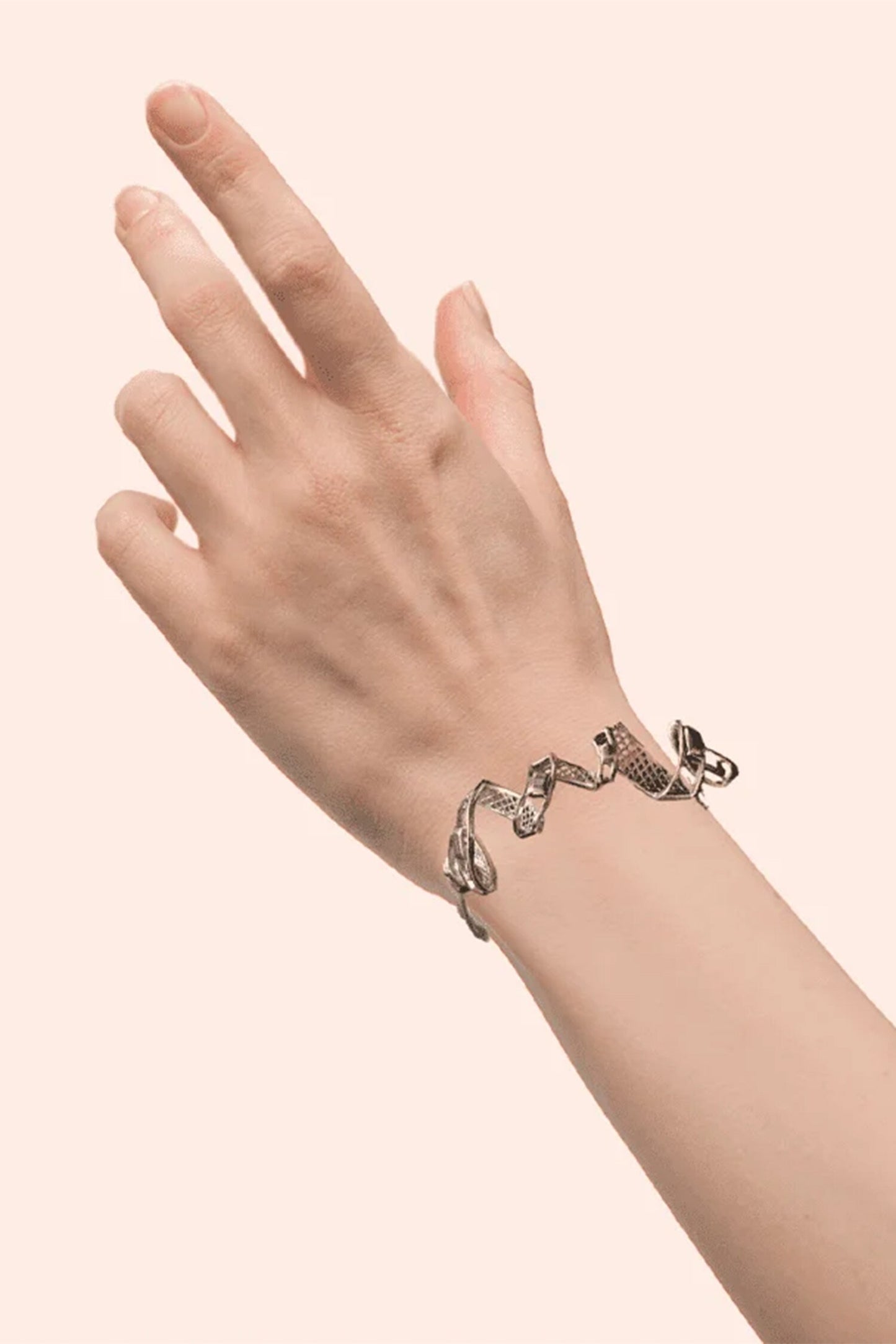 Spirale Jaali Pattern Spiral Bracelet 