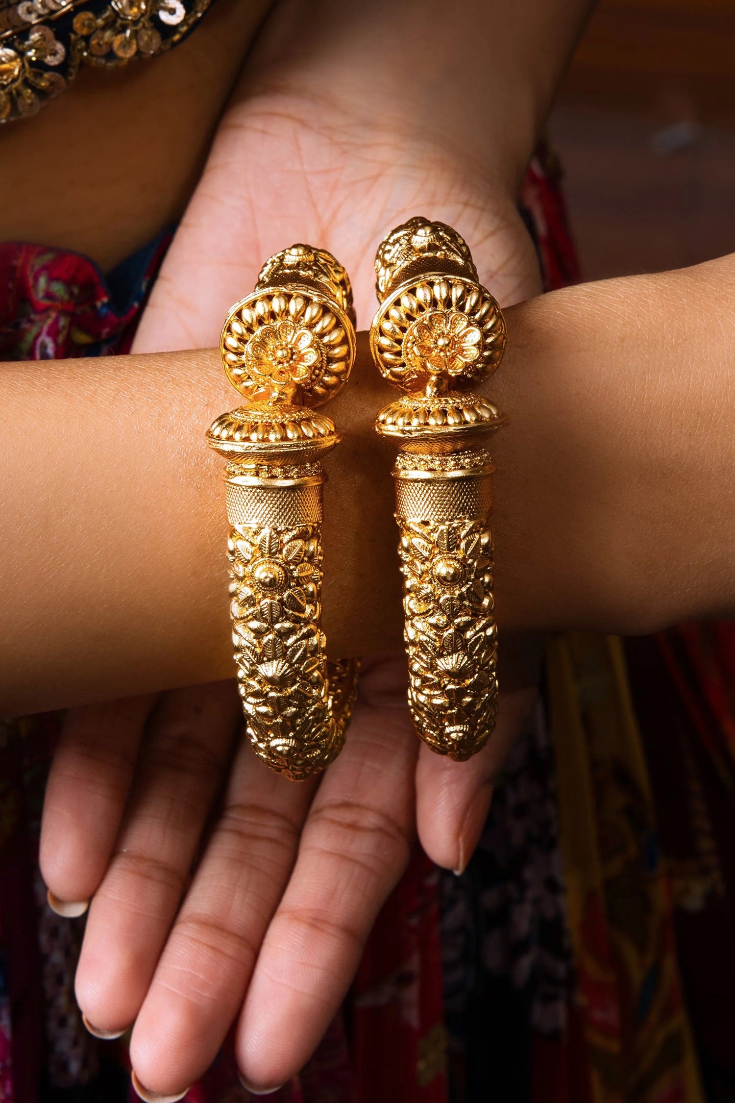 Fida Carved Bangle-Set of 2 