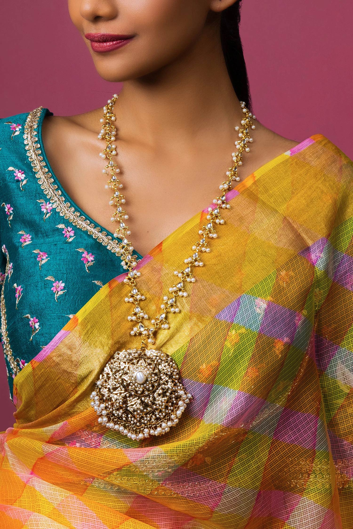 Jadau Stone Embellished Pendant Necklace 