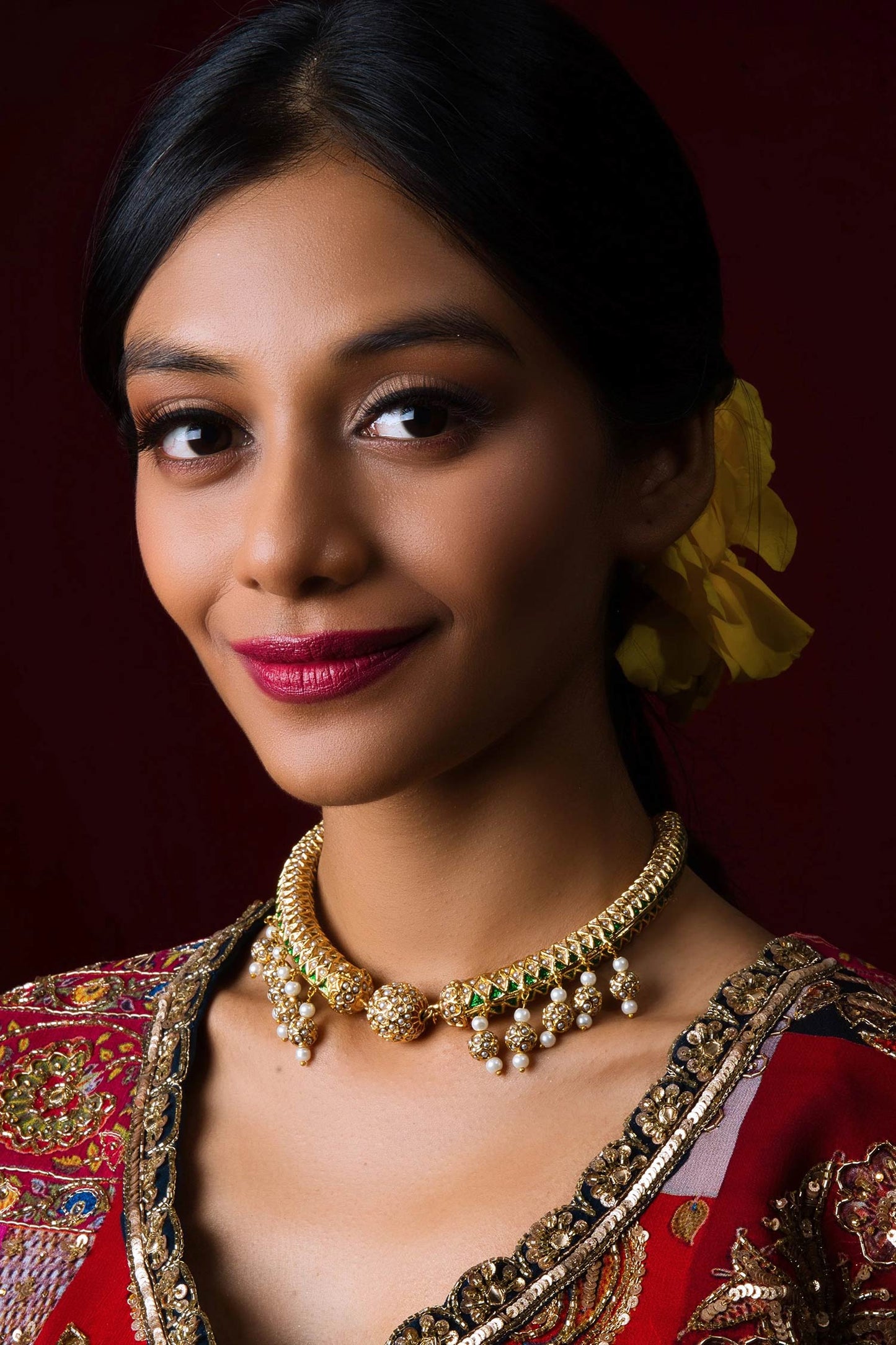 Opulent Jadau Hasli Choker 