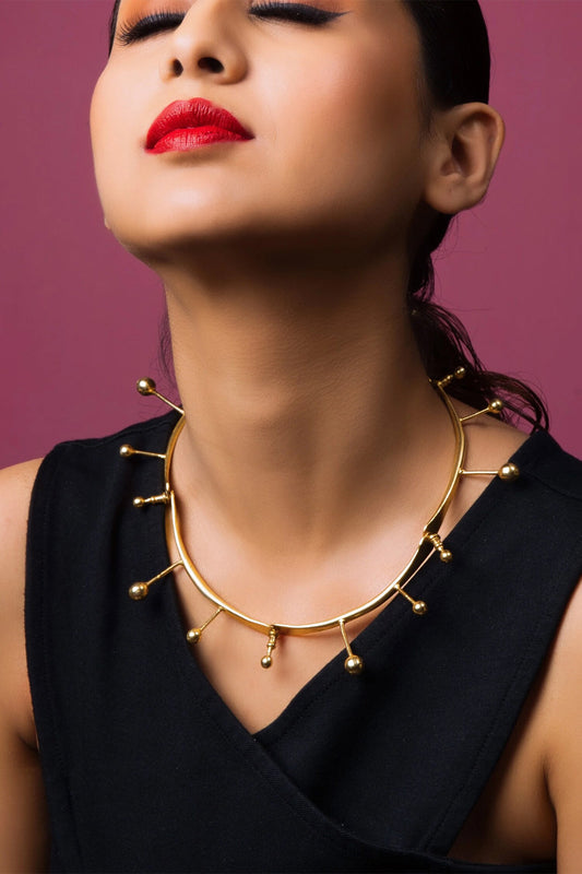Dark Elegance Geometric Carved Choker 