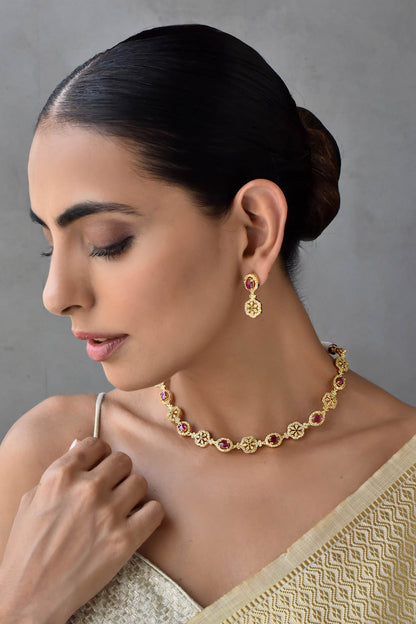 Jadau Kundan Embellished Necklace Set 