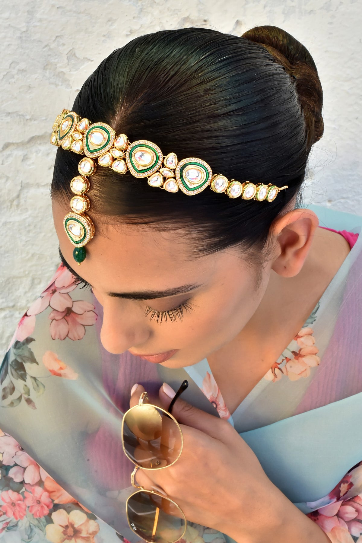 Polki Embellished Enamelled Mathapatti 