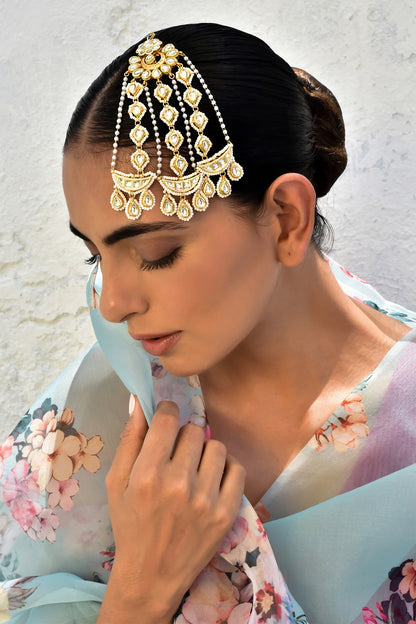 Kundan Embellished Chand Passa 