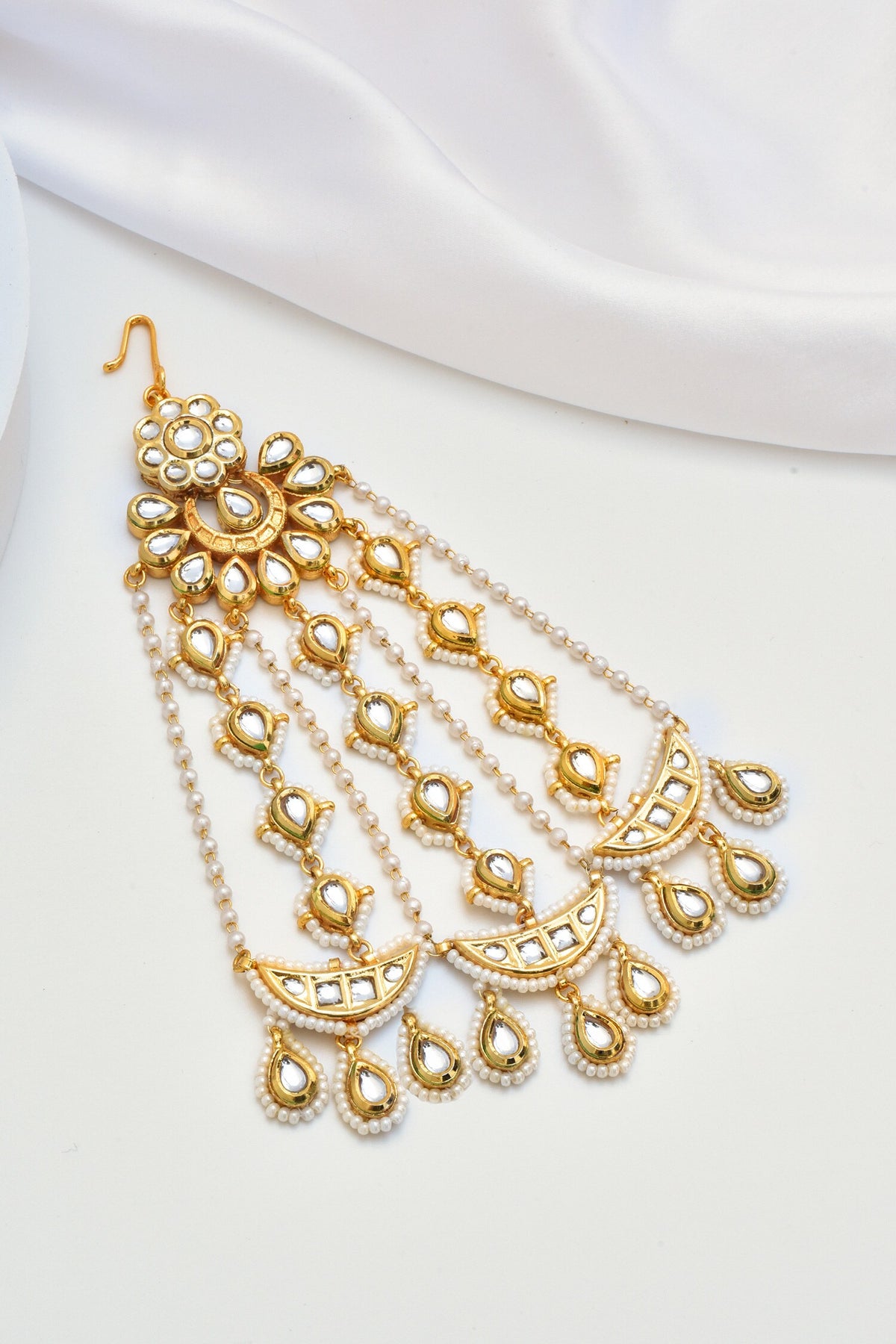 Kundan Embellished Chand Passa 