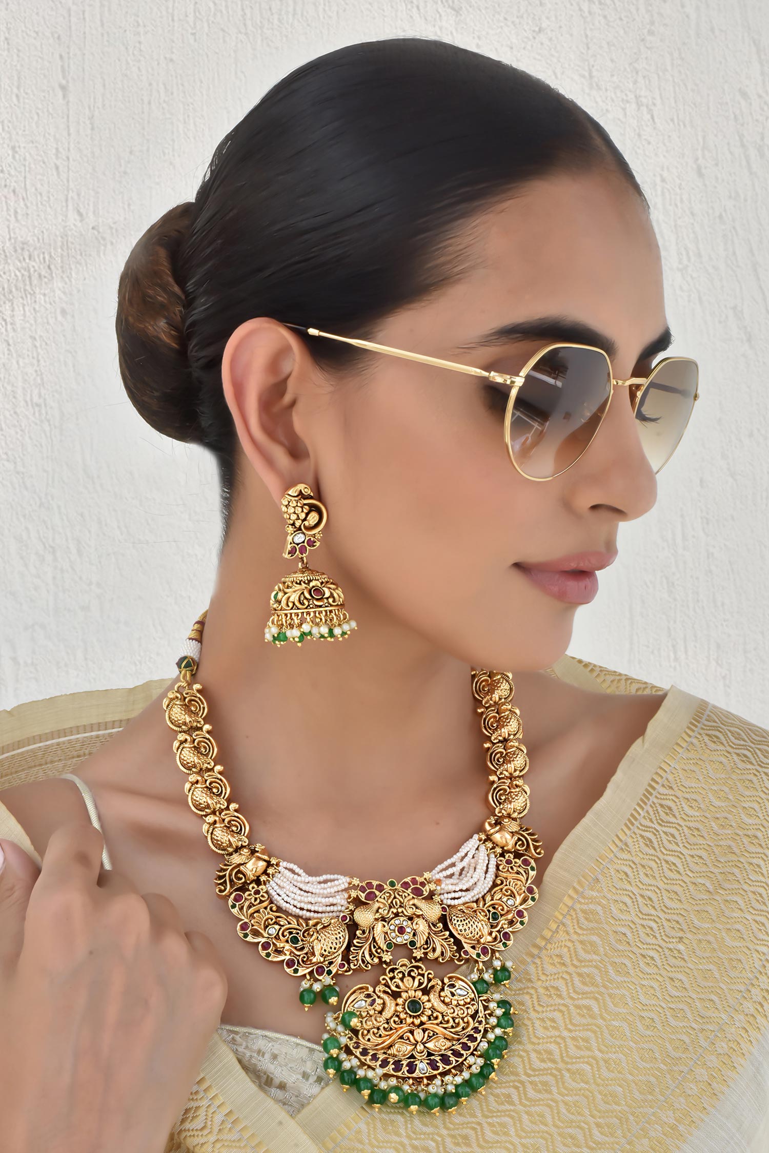 Carved Temple Necklace Set 