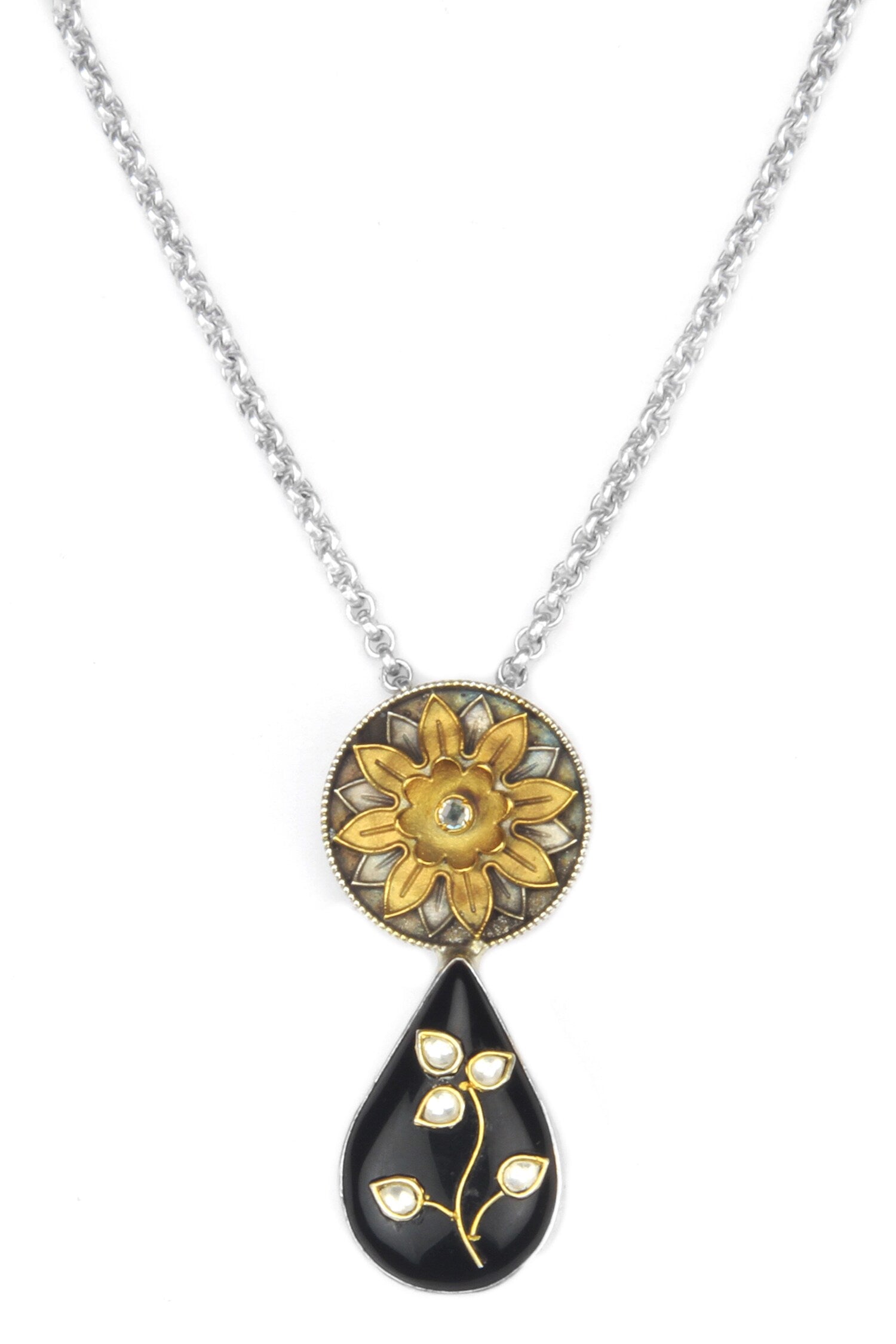 Sana Floral Pendant Chain Necklace 