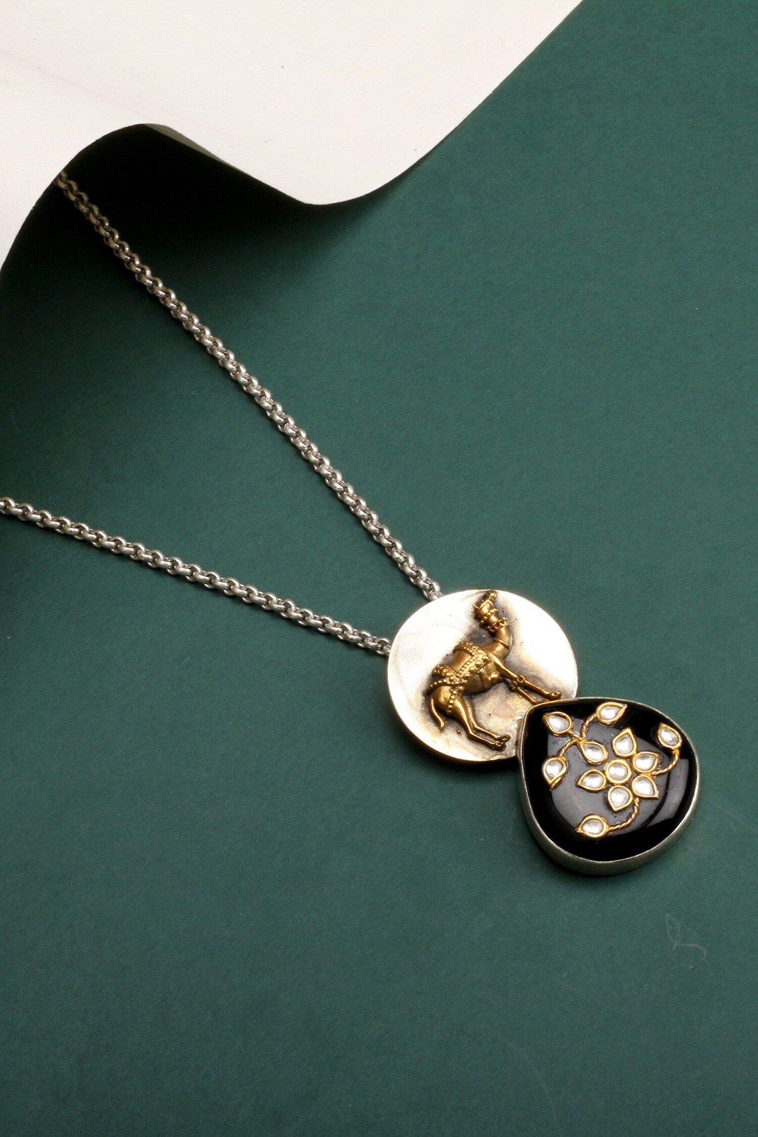 Shaya Camel Motif & Bloom Pendant Chain Necklace 