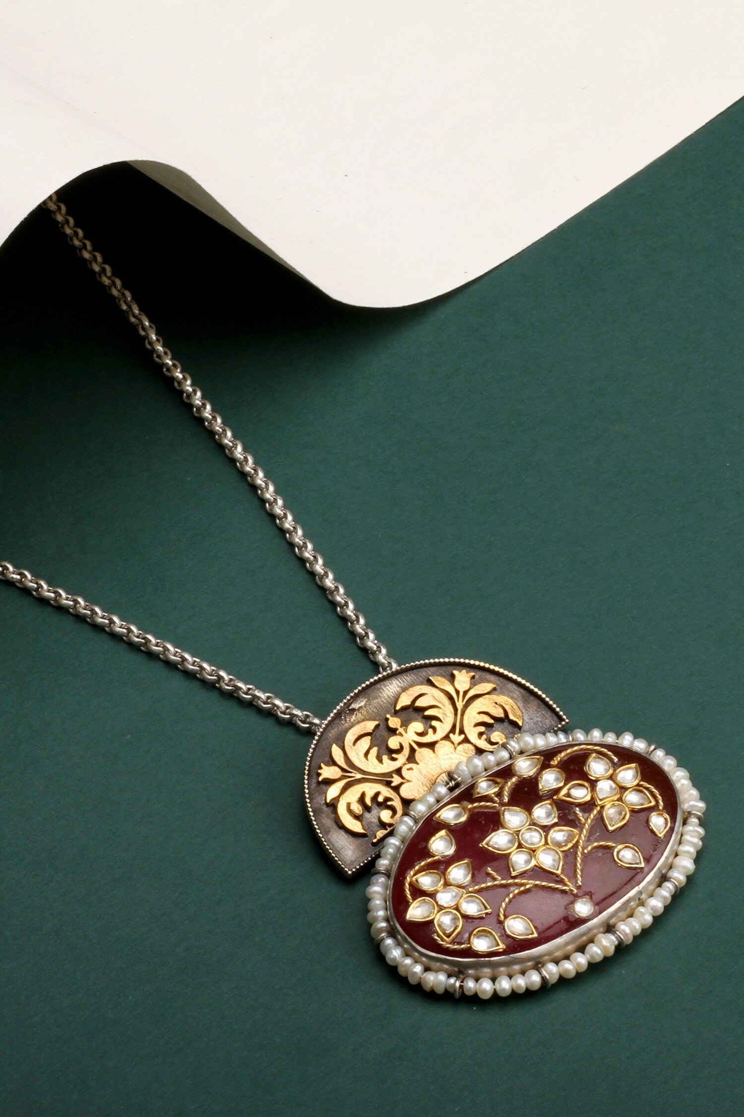 Tia Blossom Pendant Chain Necklace 