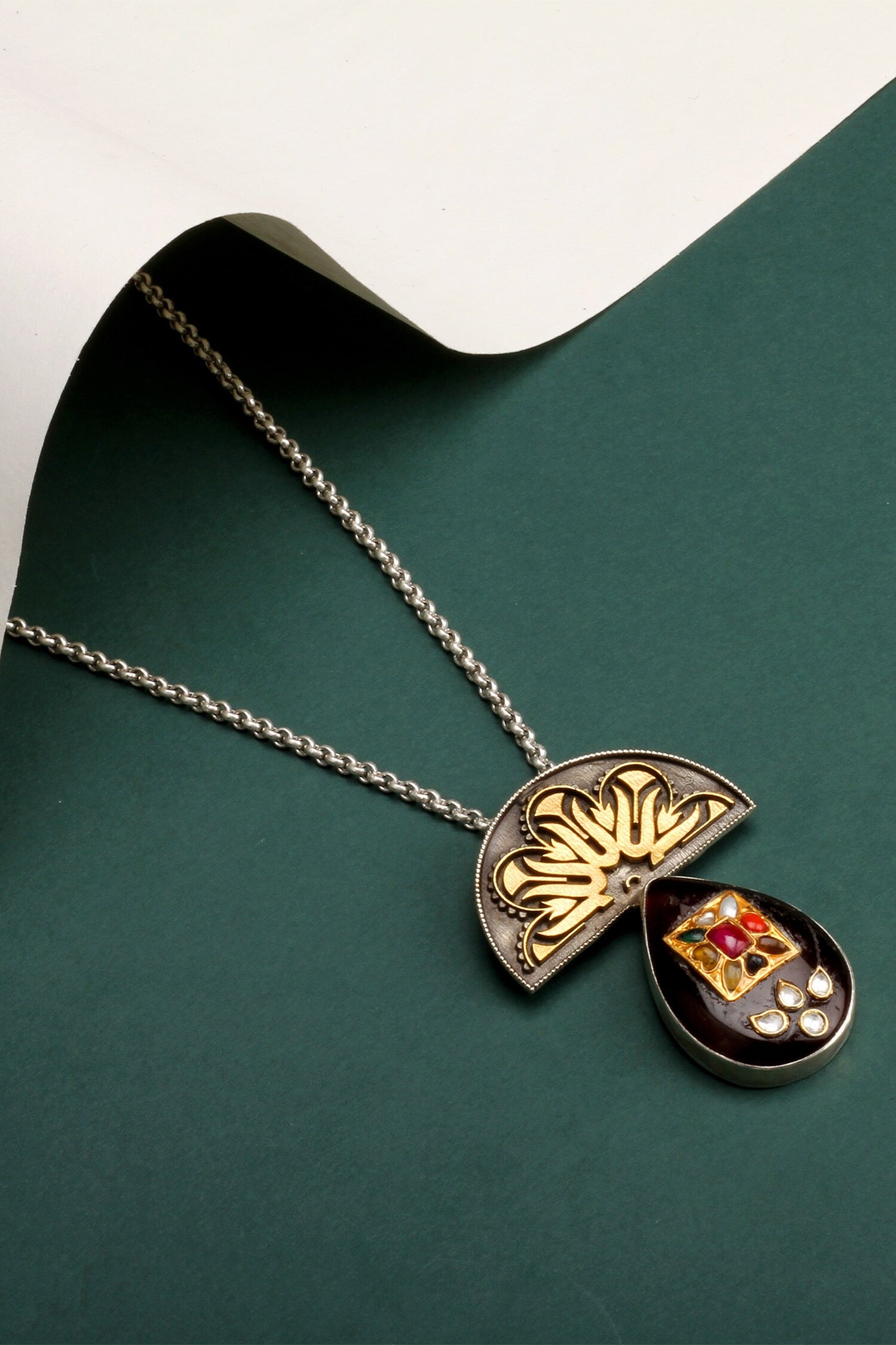 Tuba Tulip Bloom Pendant Chain Necklace 