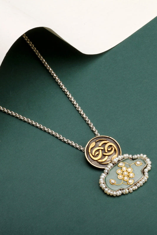 Alina Carved Floral Kundan Embellished Pendant Necklace 