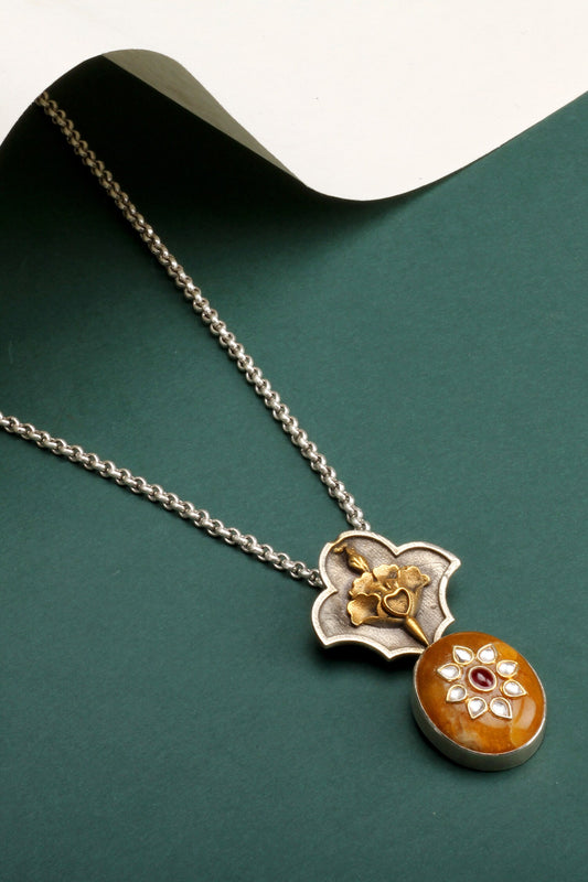 Stuti Kundan & Onyx Embellished Carved Pendant Necklace 