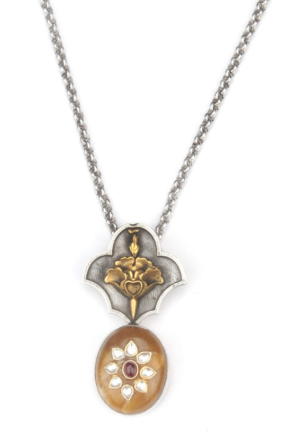 Stuti Kundan & Onyx Embellished Carved Pendant Necklace 