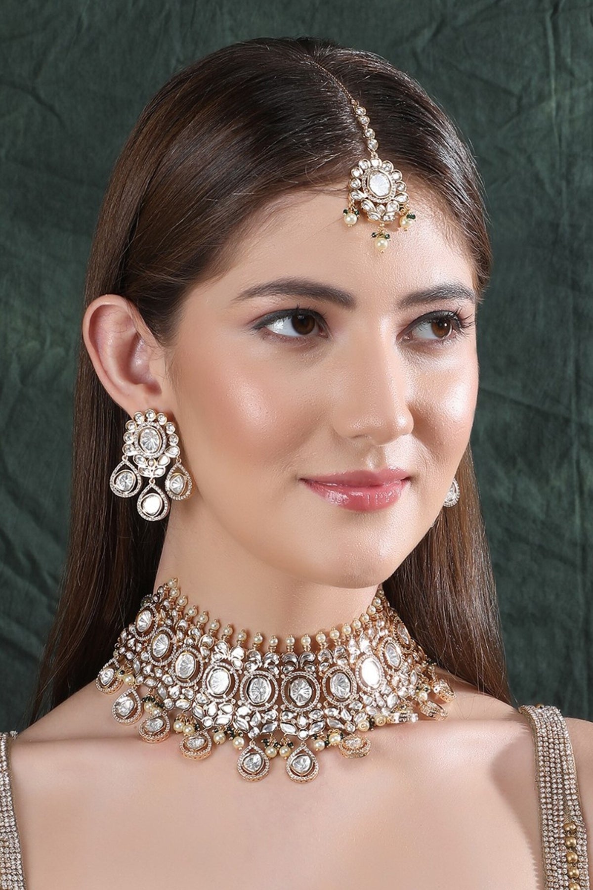 Kundan Embellished Necklace Set 