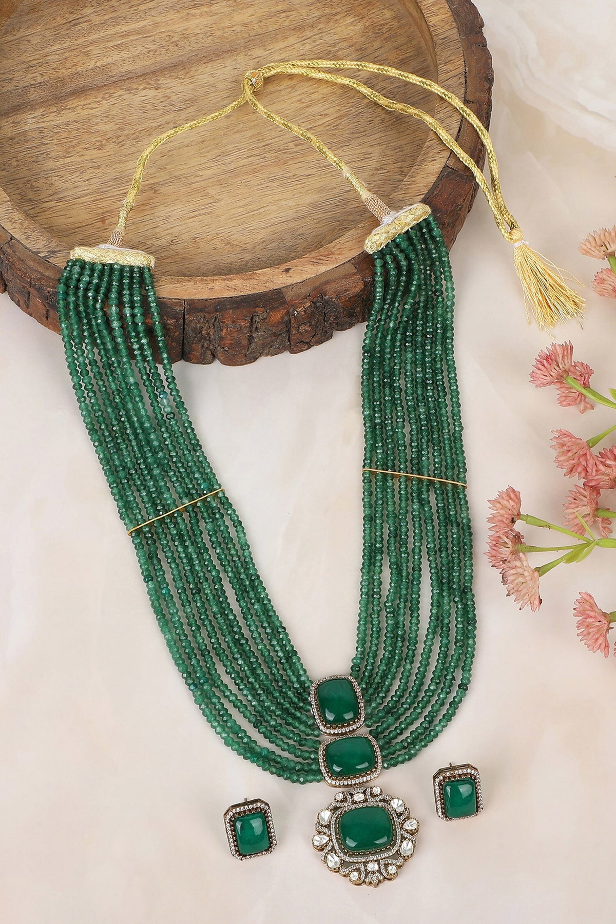 Multi Layered Pendant Necklace Set 