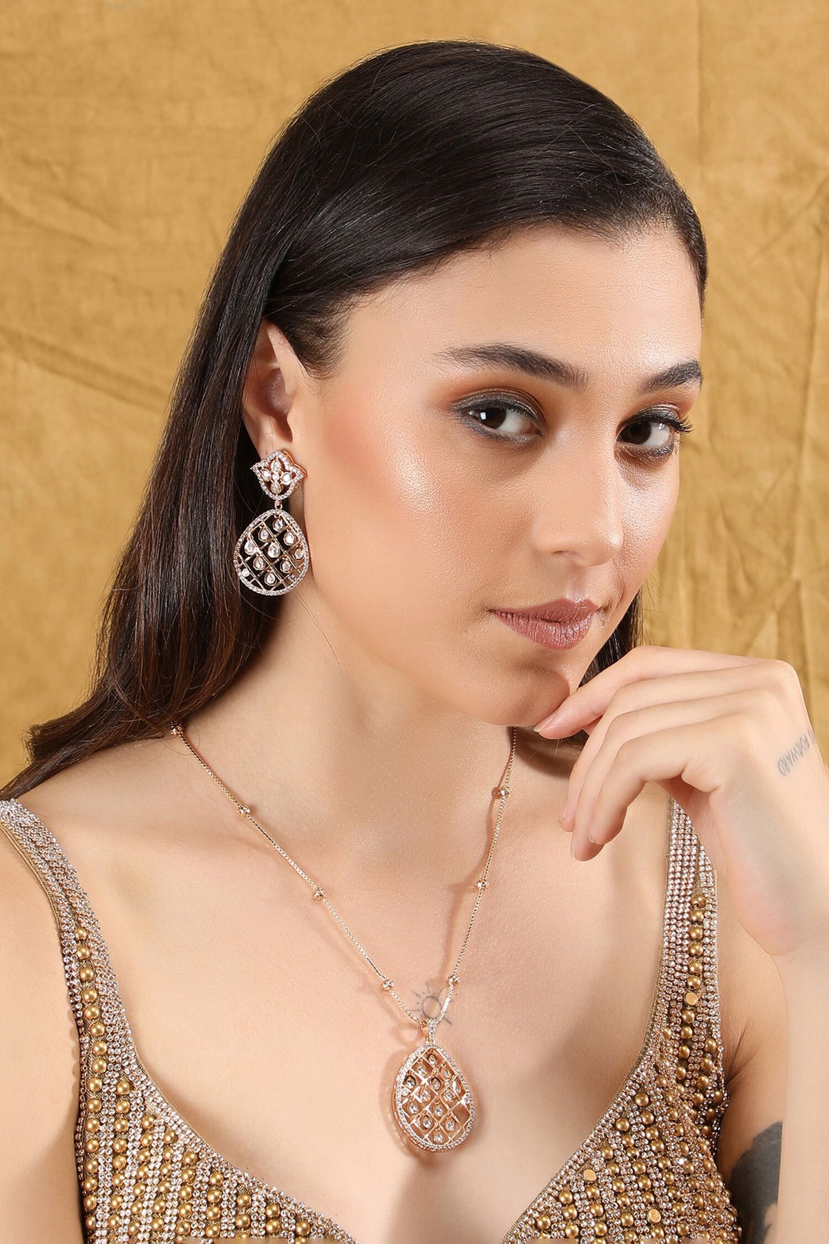 Jaali Drop Pendant Necklace Set 