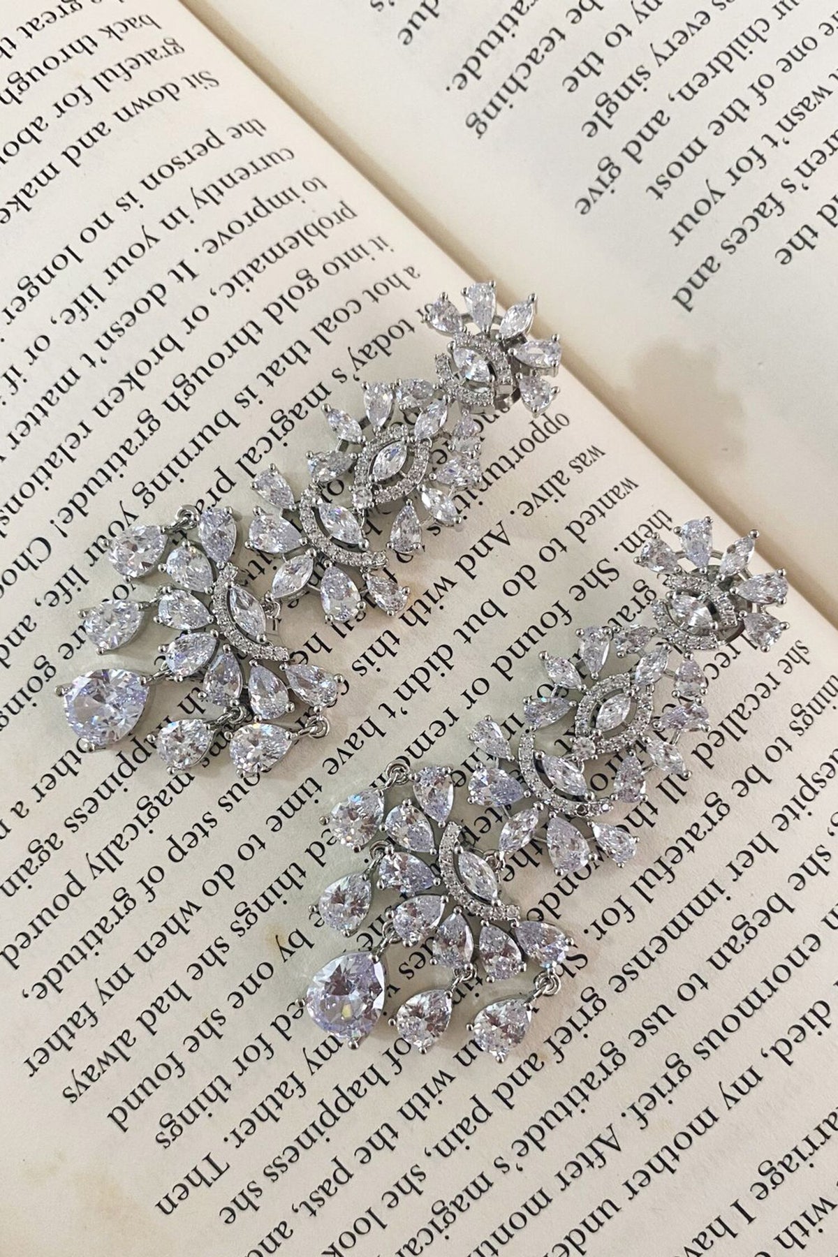 Floret Drop Studded Layered Necklace Set 