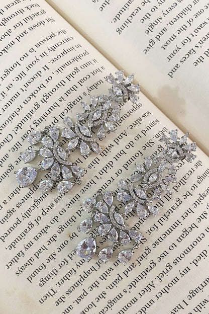 Floret Drop Studded Layered Necklace Set 