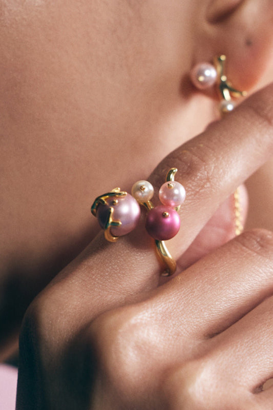 Kent Pearl Embellished Ring 