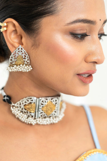 Adwika Floral Carved Choker Set 