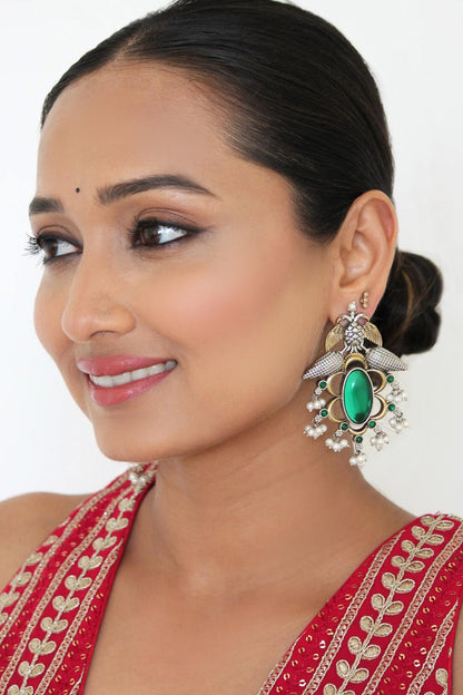Kashvi Bird Carved Earrings 