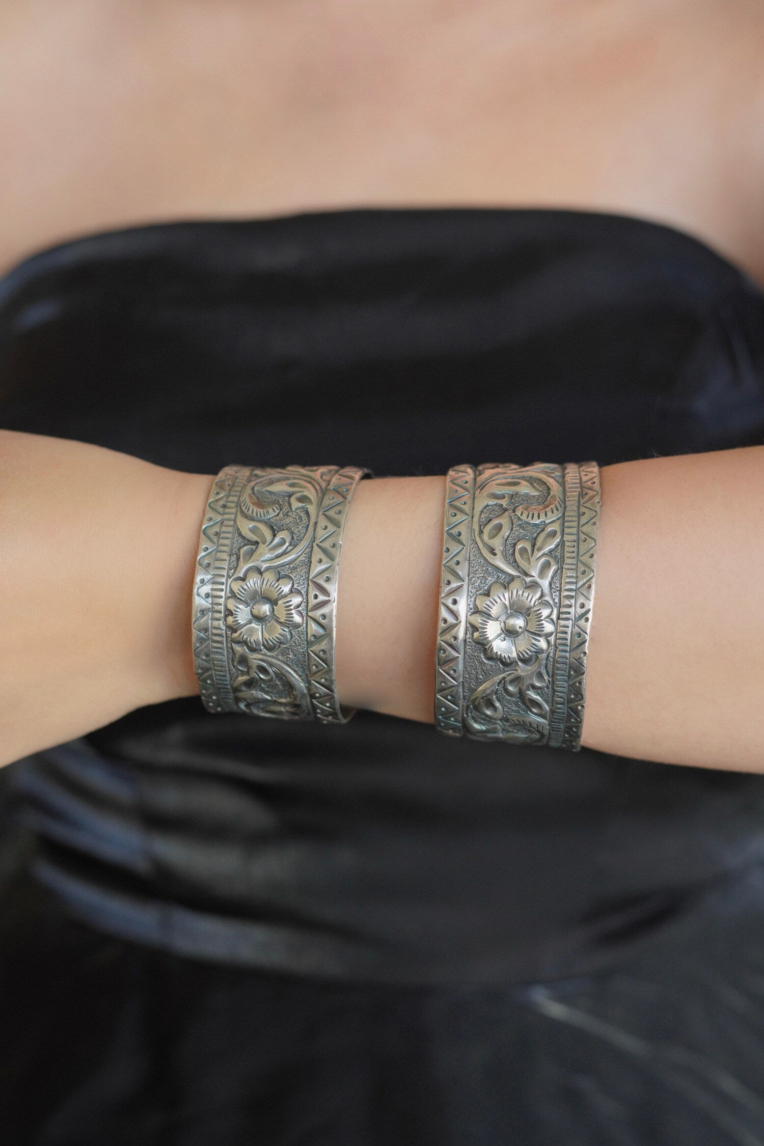 Monisha Floral Carved Kada - Set of 2 