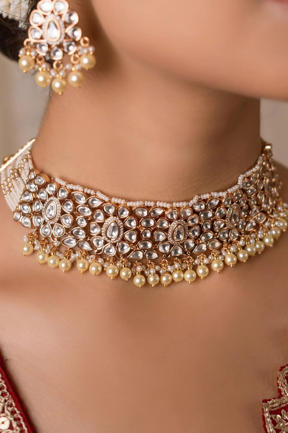 Usha Kundan Embellished Choker Set 