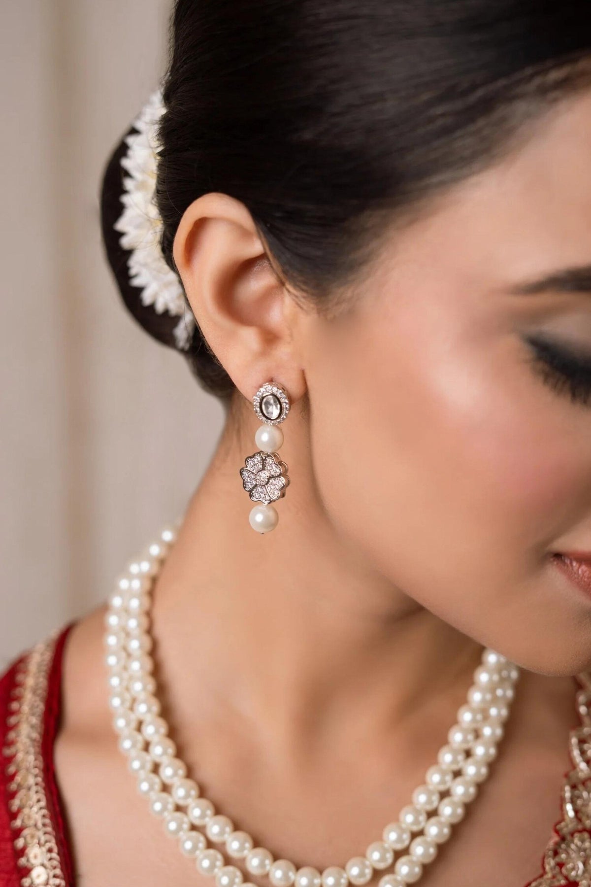 Hira Kundan Embellished Pendant Necklace Set 