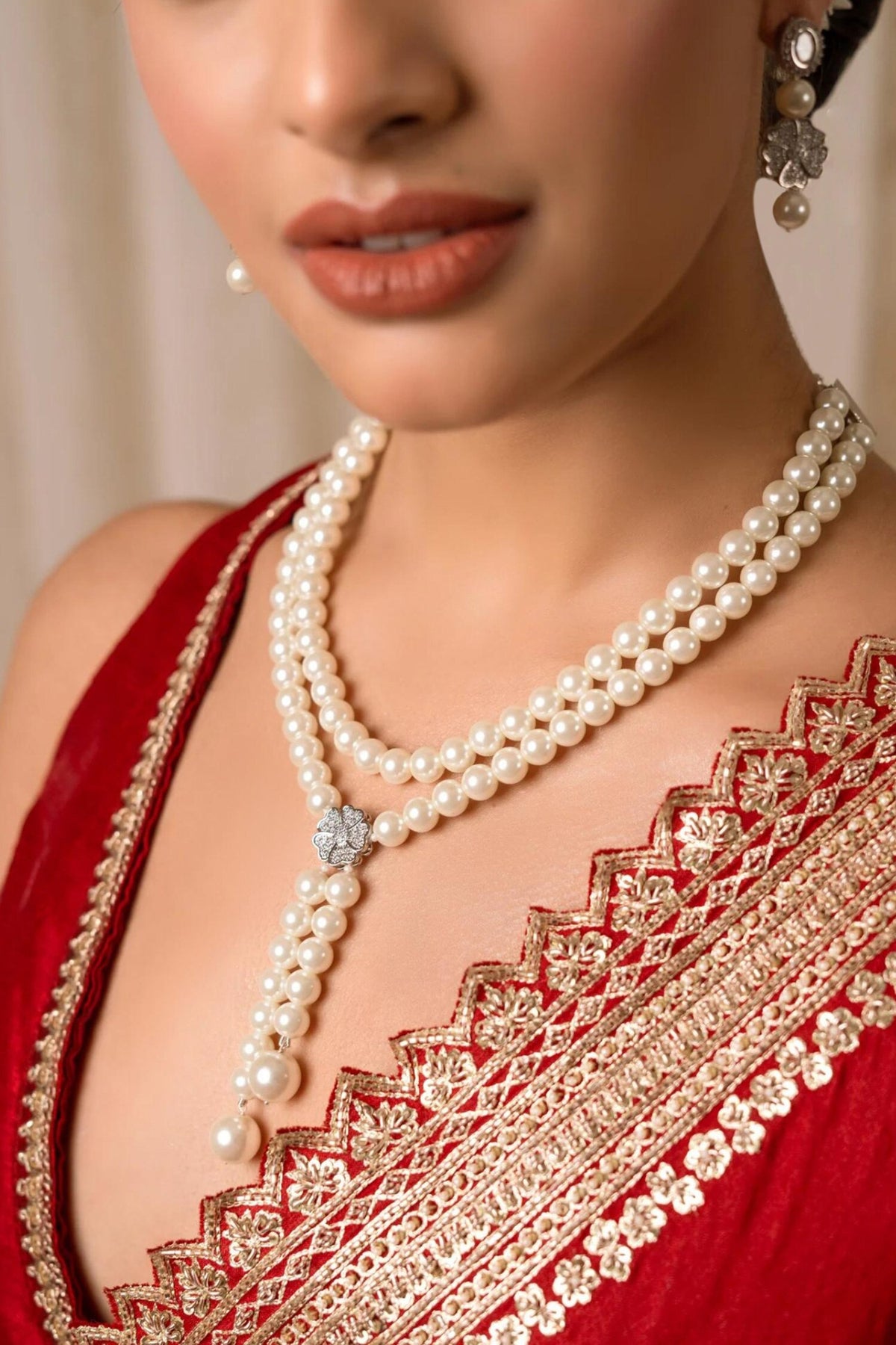 Hira Kundan Embellished Pendant Necklace Set 