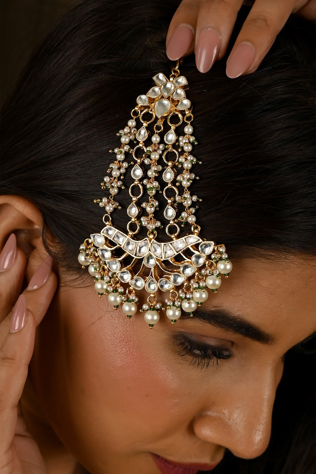Kundan Embellished Passa 
