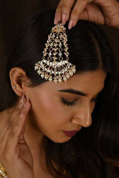 Kundan Studded Passa 