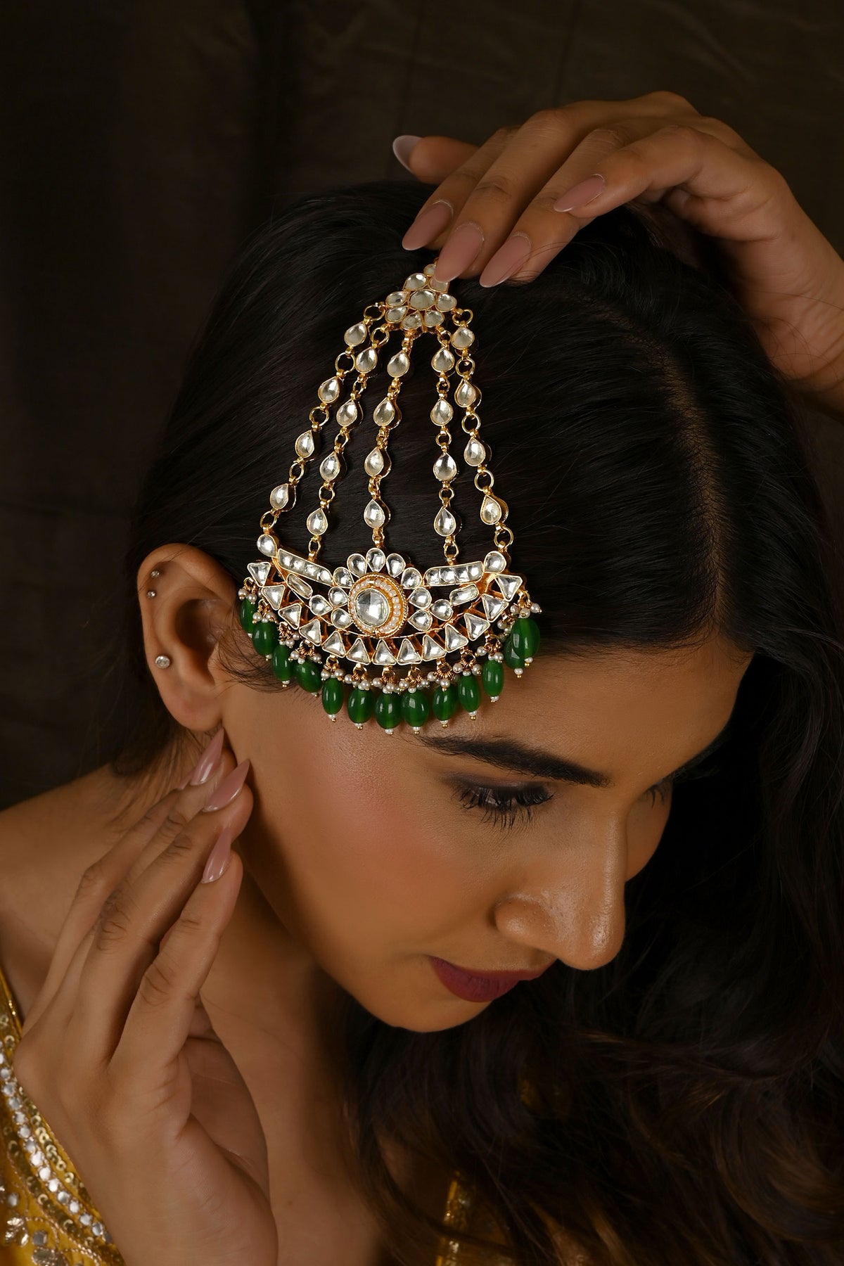 Kundan Embellished Chaand Passa 