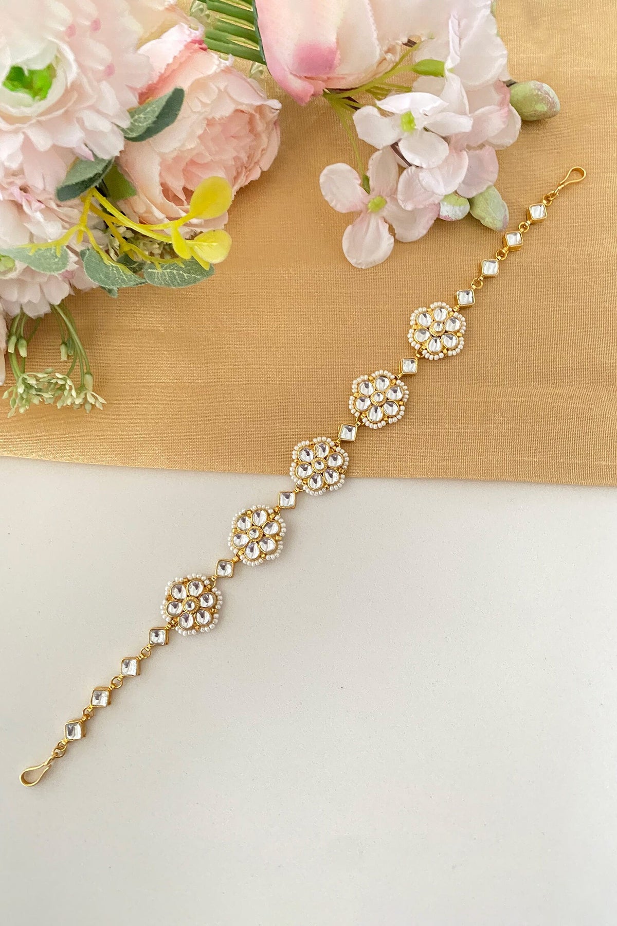 Floral Kundan Embellished Sheeshphool 