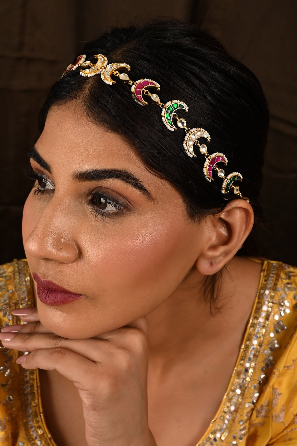 Chaand Embellished Sheeshphool 