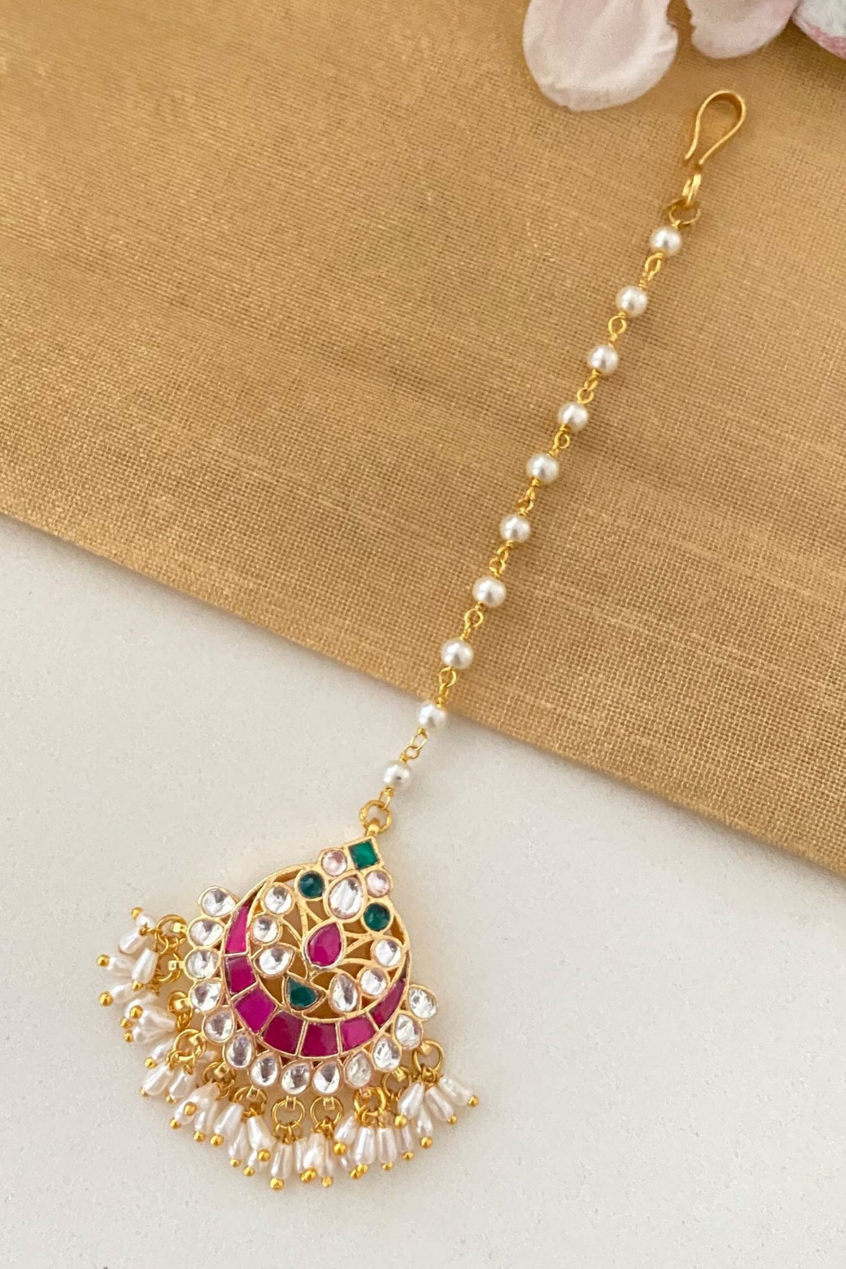 Kundan Embellished Maangtikka 